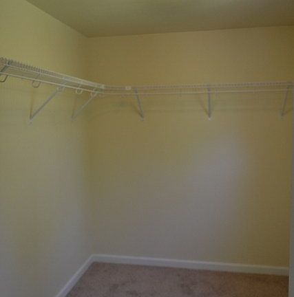 3rd image of 3474 Olympic Ct SE