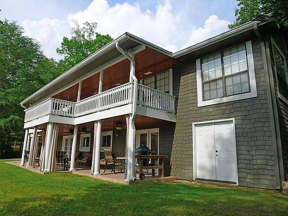 2nd image of 257 Dogwood Ln