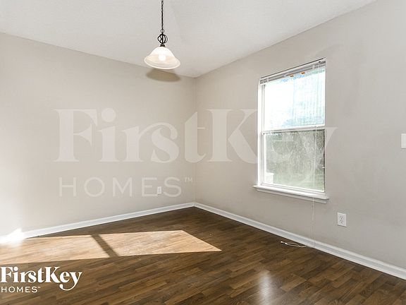 5th image of 470 N Moby Dick Dr