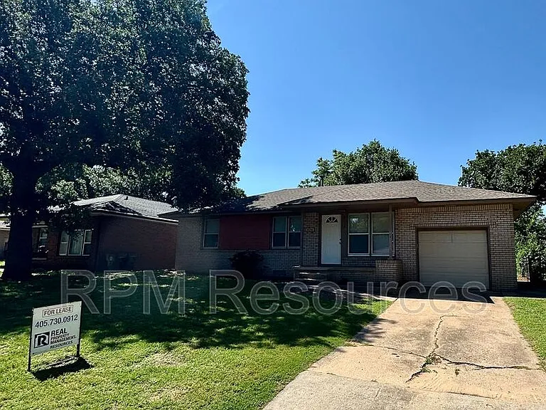 6716 NW 29th St — Photo 3