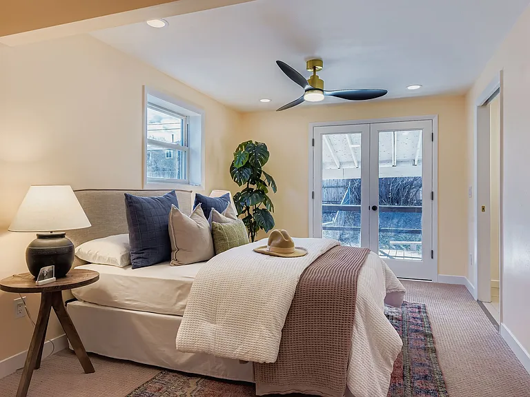 4264 W Radcliff Ave — Photo 17