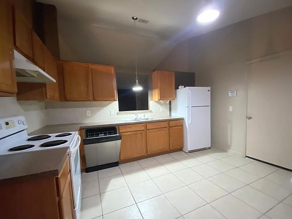 3rd image of 1174 Windingdale St SE
