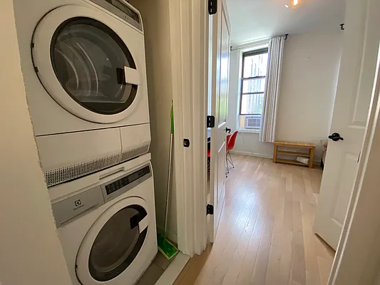 Rented by Capri Jet Realty Corp | media 22