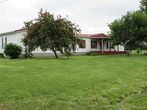 7080 Bee Branch Rd, Iuka, IL 62849