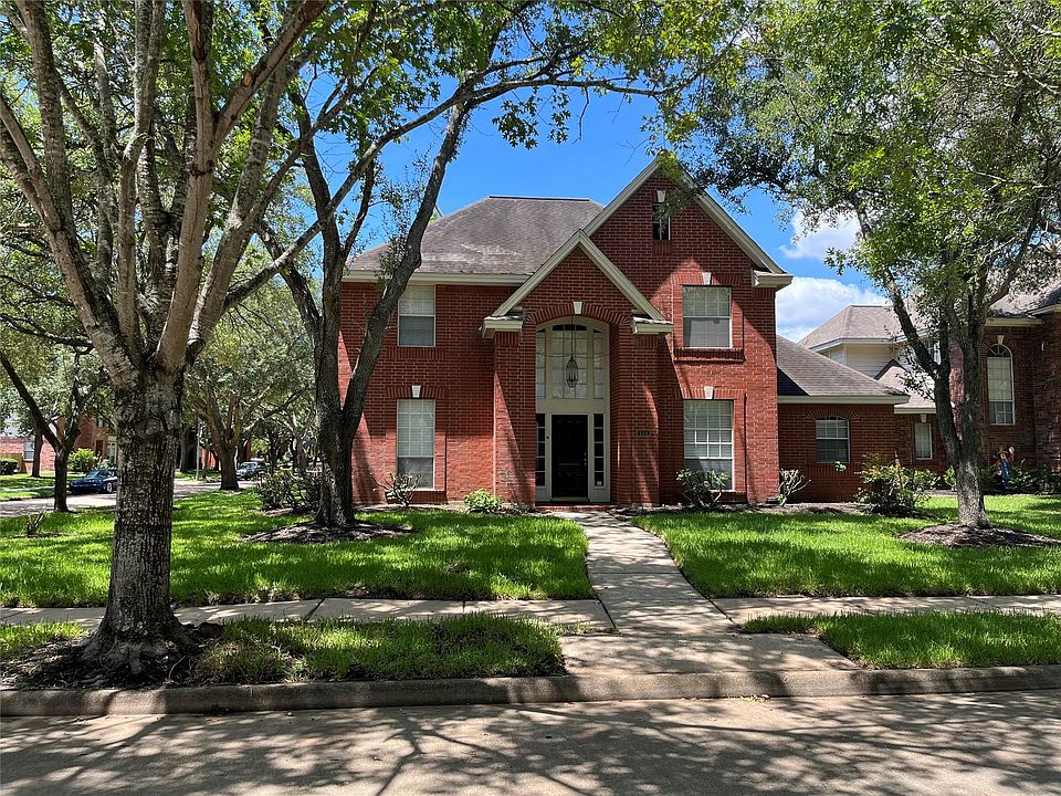 1st image of 114 Pendelton Place Cir