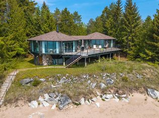 3718 Glidden Dr, Sturgeon Bay, WI 54235