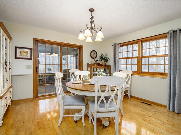 5th image of 13109 Kingwood Dr
