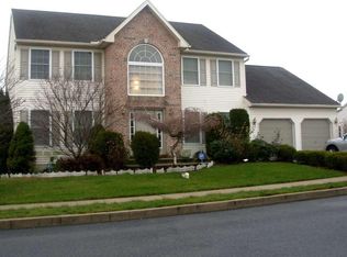 223 N Sandy Ln, Sinking Spring, PA 19608