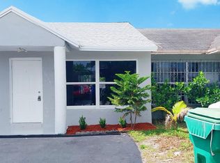 17950 NW 40th Ct, Miami Gardens, FL 33055