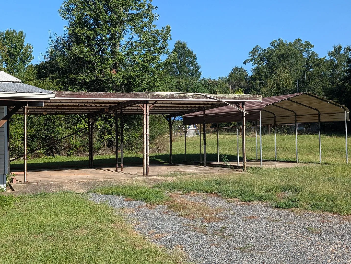 Available Now - Home on Large Lot on AR Side — Photo 3
