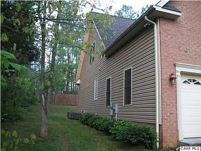 3rd image of 12 Jennings Dr