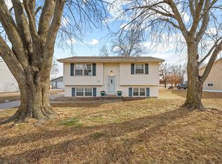 307 10th Ave NW, Altoona, IA 50009