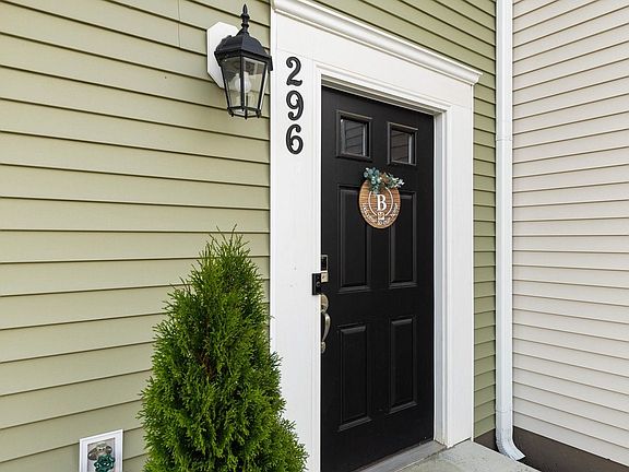 2nd image of 296 Willowshire Ct