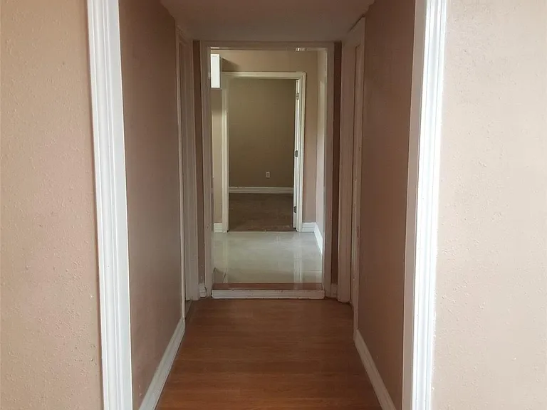 4714 Sharon St — Photo 11
