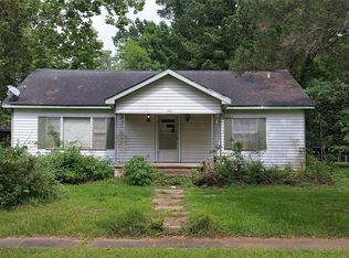 1035 S Anderson St, Angleton, TX 77515