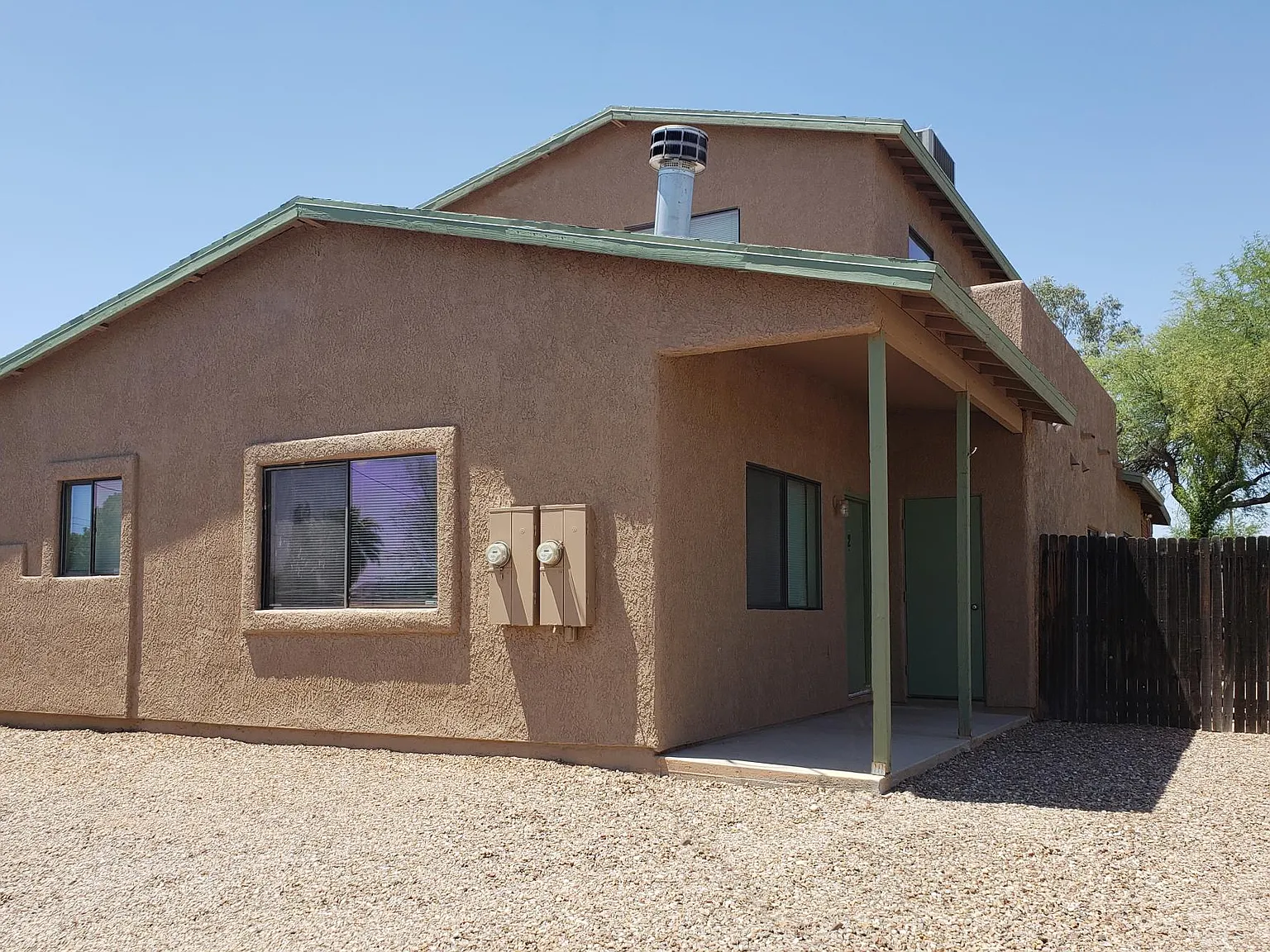 5 bed, 1801 sqft, $3,950 — Photo 2