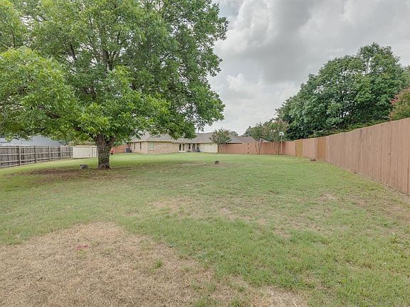 4th image of 1551 Cedar Hill Pl