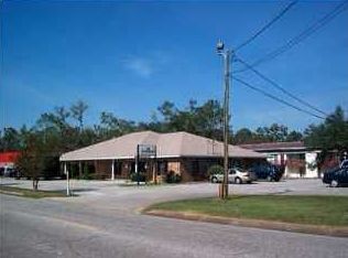 4500 Twin Oaks Dr, Pensacola, FL 32506