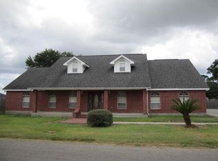 5220 Anselmo Ave, Groves, TX 77619