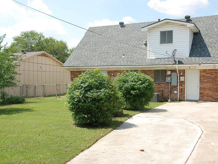 3520 Sunnydale Ln — Photo 19