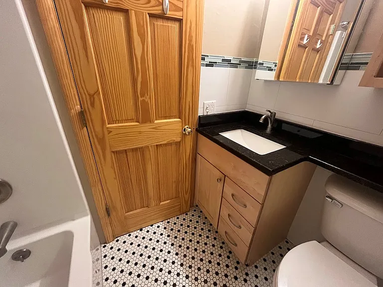 107.5 State St #2 — Photo 10