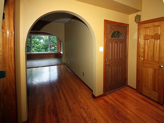 3rd image of 4914 N Lawndale Ave #2