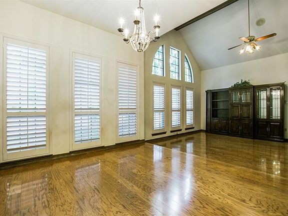 4th image of 2906 Arbor Oaks Dr