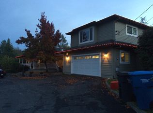 201 Princeton Dr, Sebastopol, CA 95472