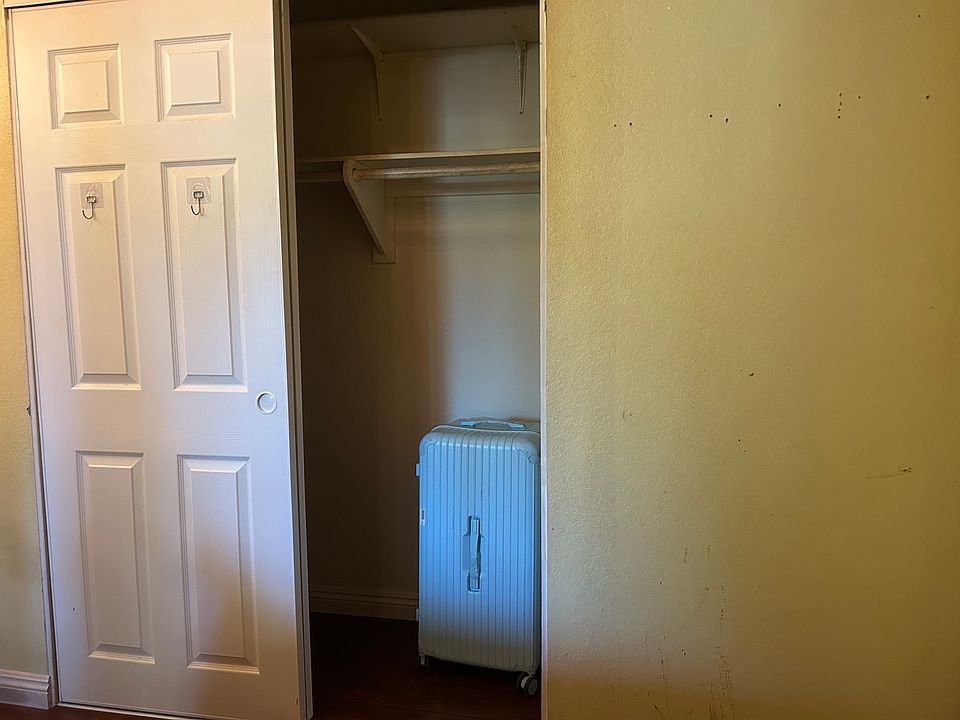 1st image of 2859 S Parco Ave
