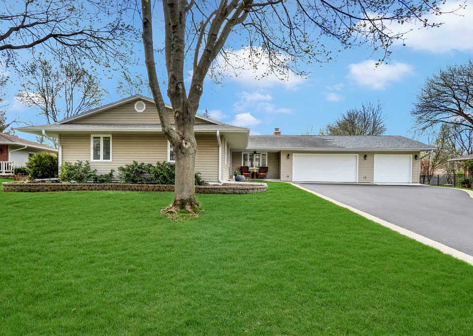 1st image of 15371 W Clover Ln