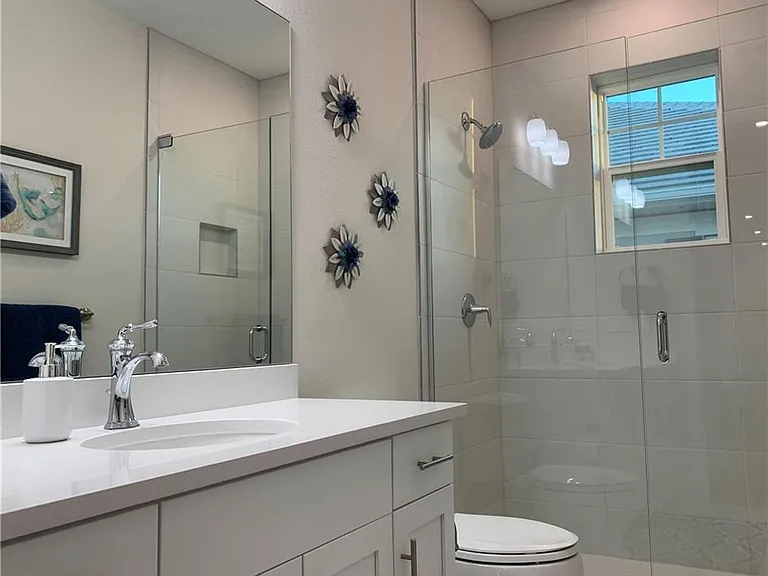 208 Indies Dr E #202 — Photo 24