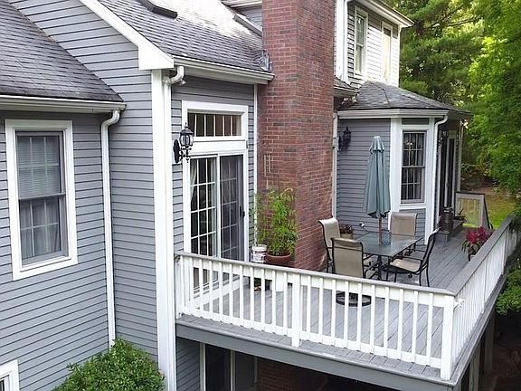 4th image of 6 Appletree Ln