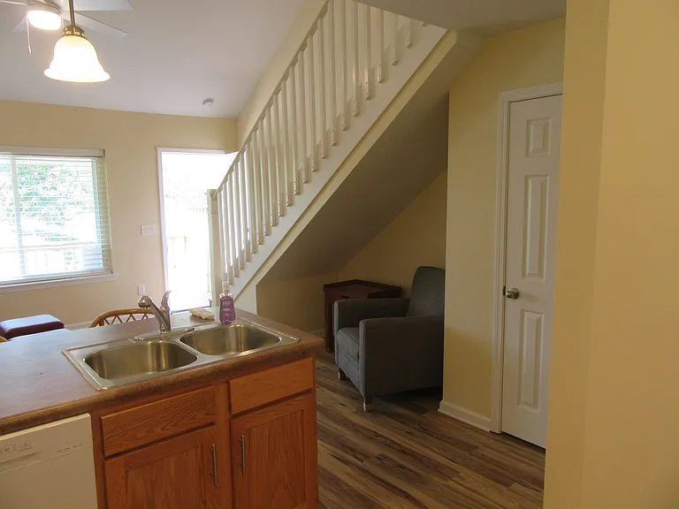 307 Wilson Ave #17 — Photo 10