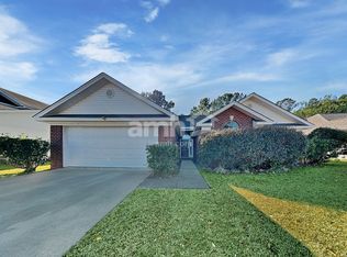 219 Chippingwoods Cir, Pooler, GA 31322