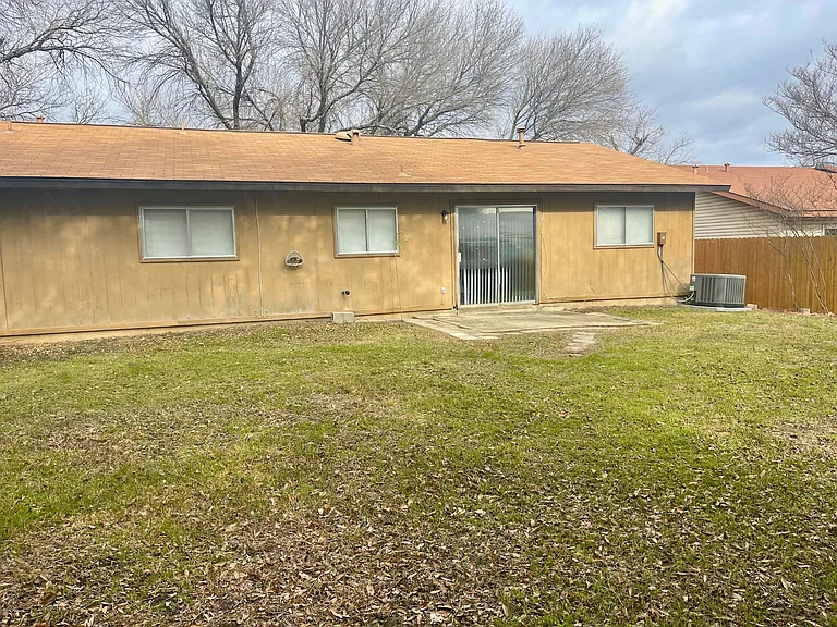 4942 Grey Hawk Dr — Photo 15