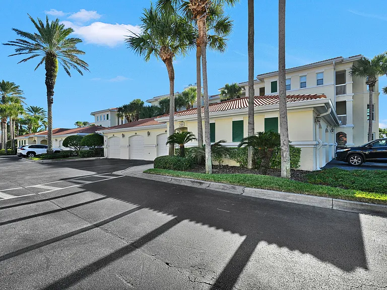 305 S Ocean Grande Dr #304 — Photo 3