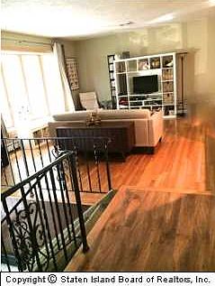 5th image of 71 Princewood Ave