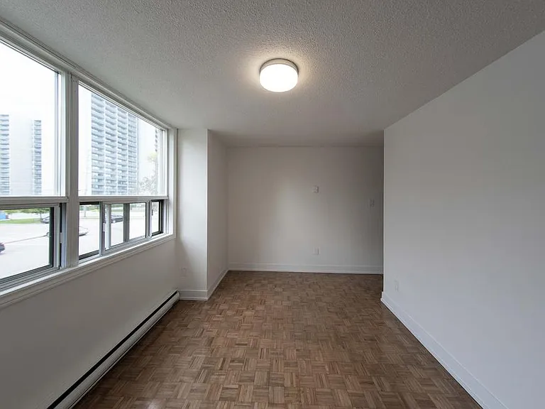 490 Nelson Ave #204 — Photo 10
