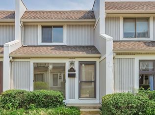 539 Chard Ct, Grayslake, IL 60030