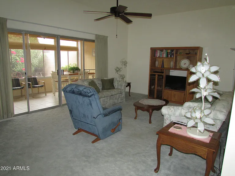 10880 W Emerald Dr — Photo 2