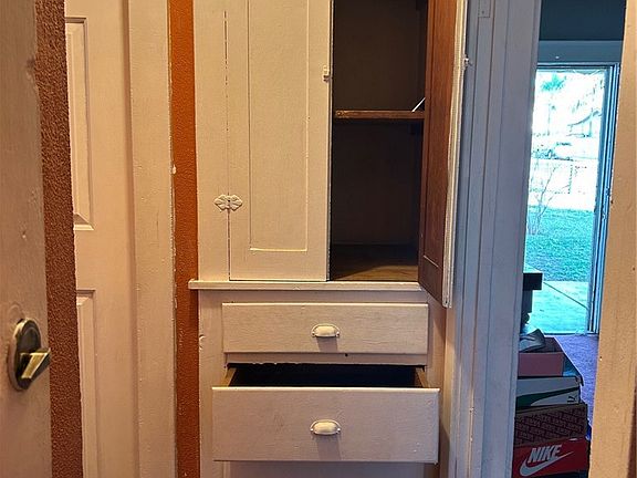 5th image of 3393 Eucalyptus Ave