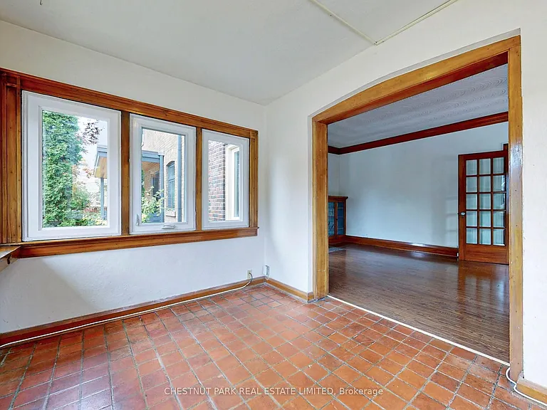 114 Colin Ave — Photo 12