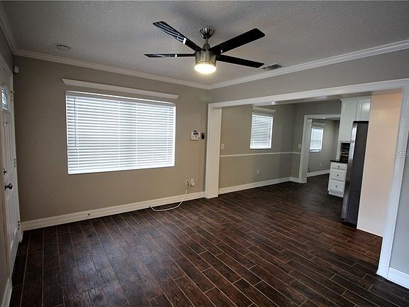 5th image of 813 Lexington Blvd
