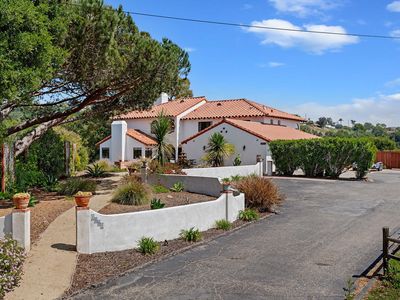 1002 La Senda Dr, Santa Barbara, CA, 93105