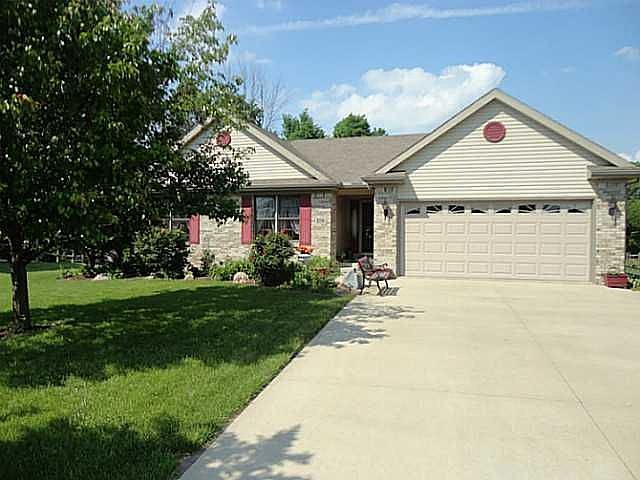 1st image of 1220 Grassy Ln