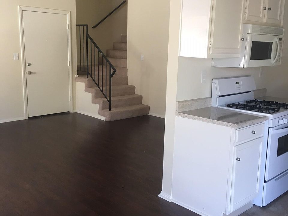 2nd image of 410 E Harvard Rd APT P