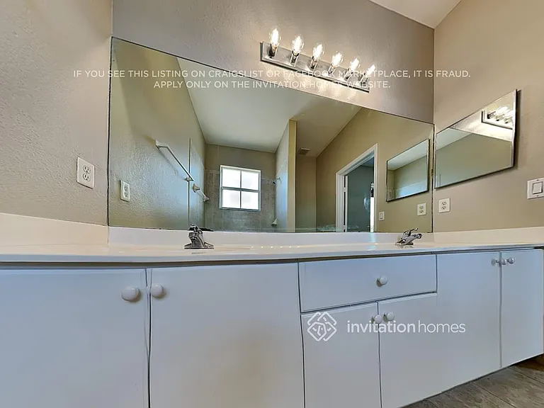 15305 SW 88th Ter — Photo 16