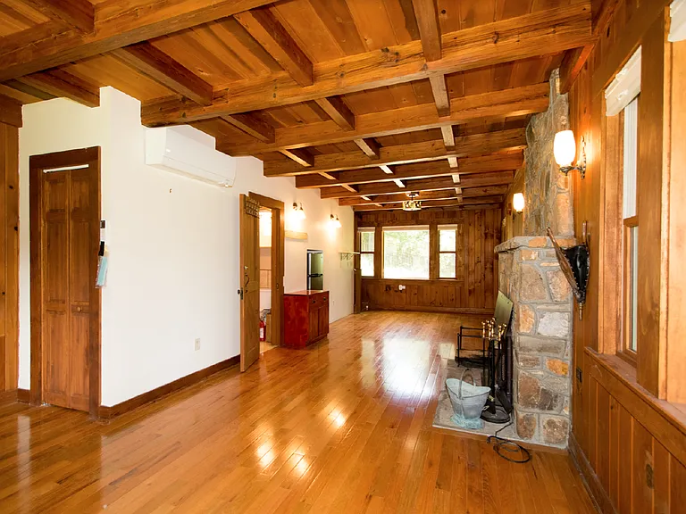 117 Lake Dr — Photo 14