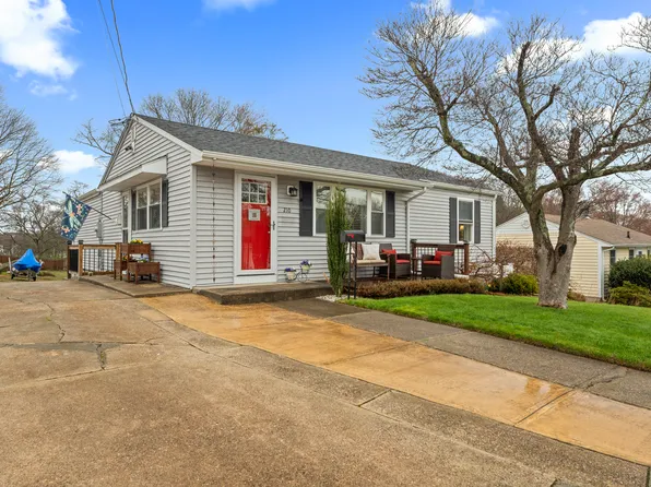 210 Baker Avenue Extension, Groton, CT 06340