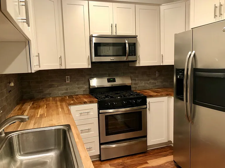 1400 El Camino Real #115 — Photo 10